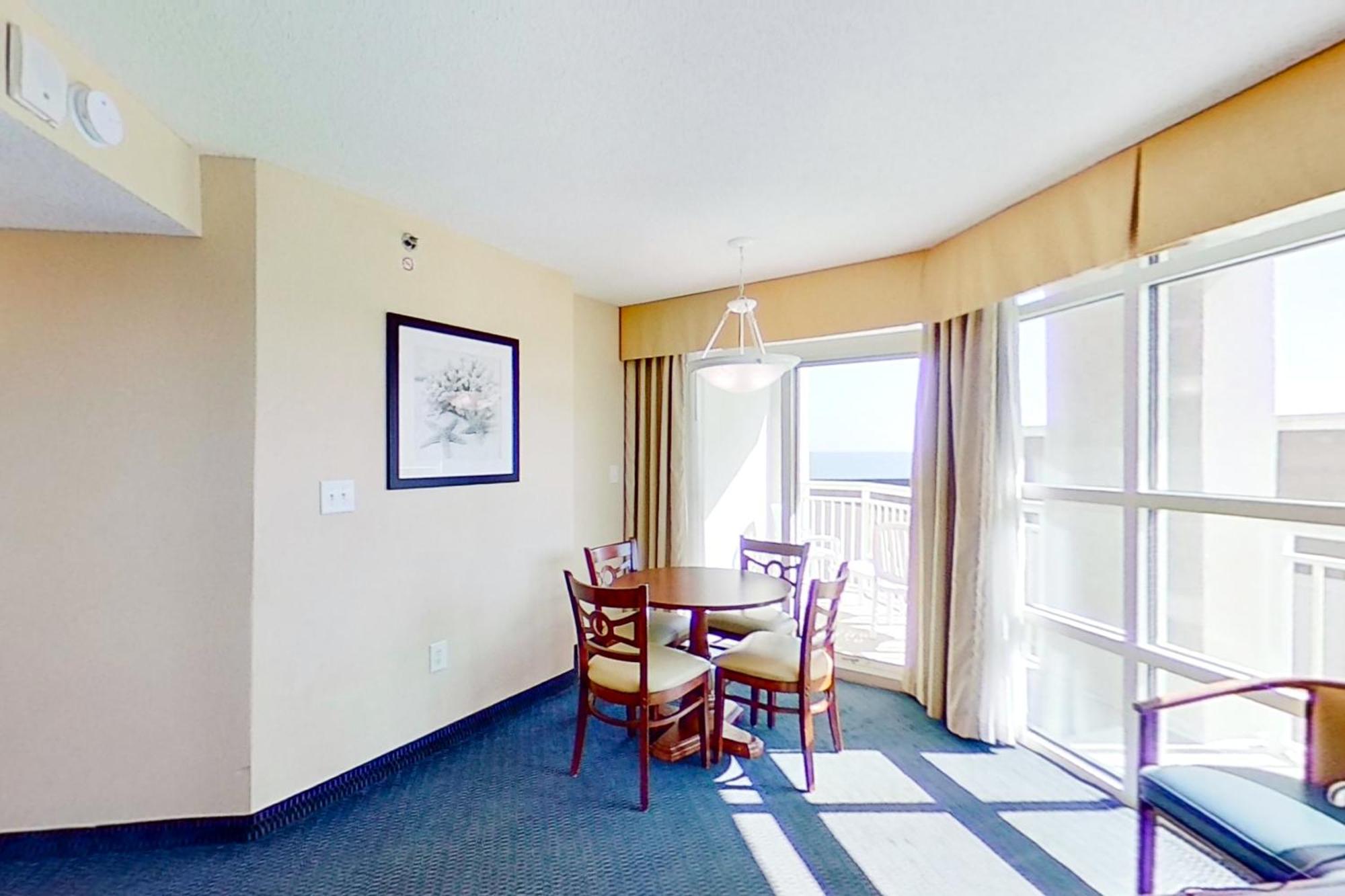 Carolinian Beach Resort Myrtle Beach Exterior photo